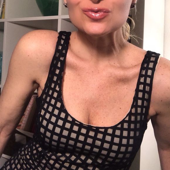 🥂Modern Black Mesh Panel Dress 🤩 - Picture 3 of 3